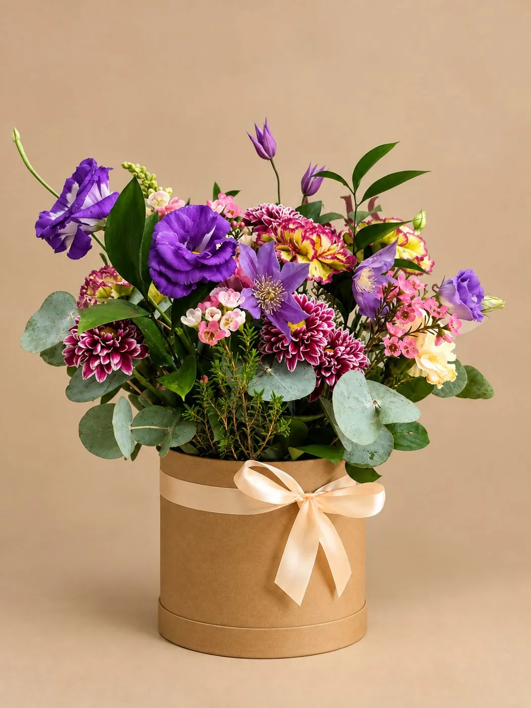 Caja Floral con flores frescas, floristería en Marbella